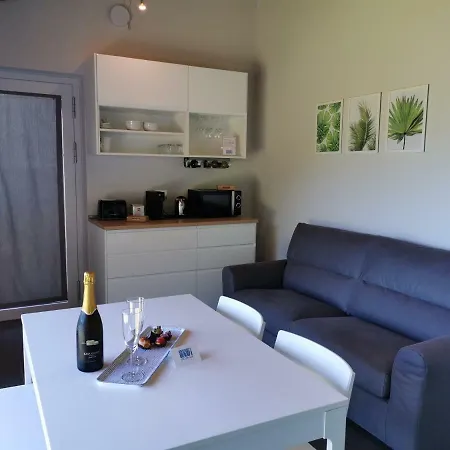 Lacum Lux Villa *
